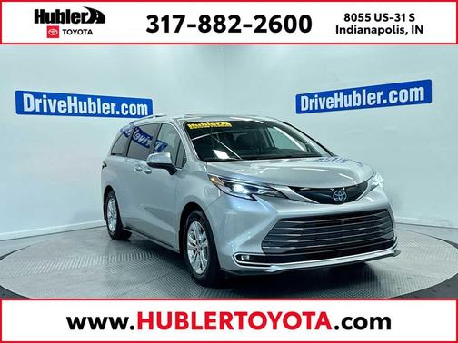 Celestial Silver Metallic 2023 Toyota Sienna Platinum