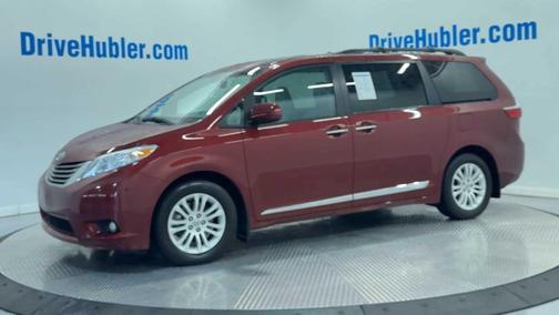 2017 Toyota Sienna XLE