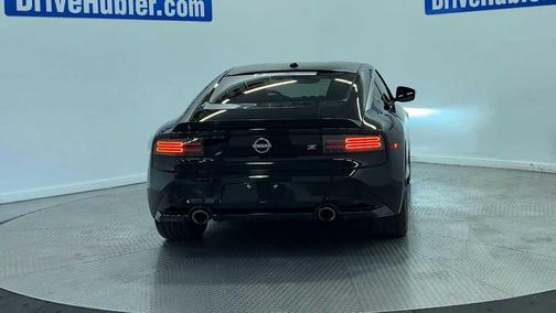 Black Diamond Pearl 2025 Nissan Z Performance Automatic Transmission