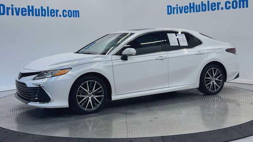 2022 Toyota Camry Hybrid XLE
