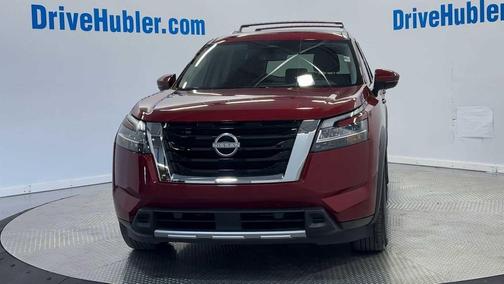 2023 Nissan Pathfinder SL 4WD