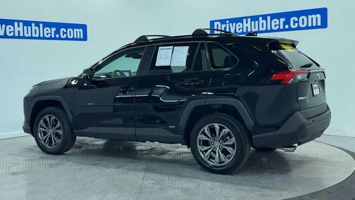 2022 Toyota RAV4 Hybrid XLE Premium