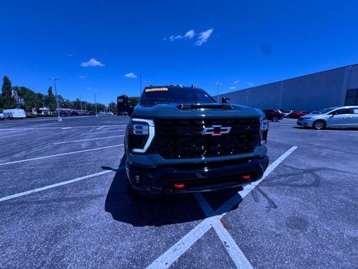Cypress Gray 2026 Chevrolet Silverado 2500 Crew Cab, Standard Bed, XR2, 4WD