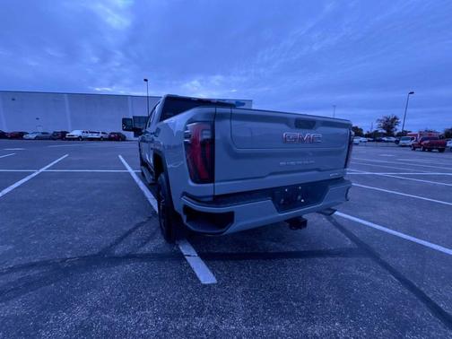 2024 GMC Sierra 2500 AT4