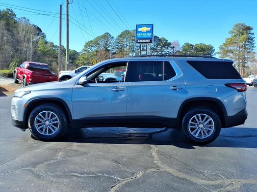 2023 Chevrolet Traverse LT Cloth