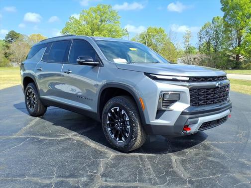Sterling Gray Metallic 2026 Chevrolet Traverse AWD Z71