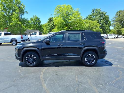 Mosaic Black Metallic 2026 Chevrolet Equinox FWD ACTIV