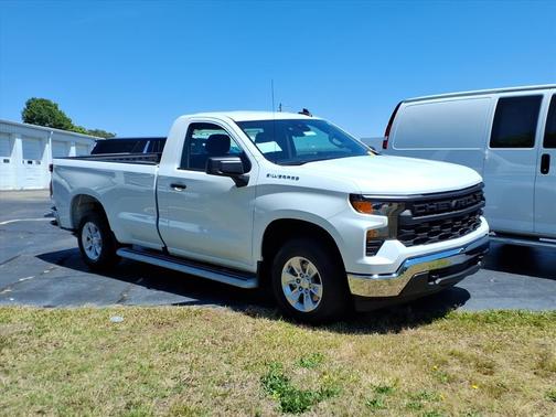 Summit White 2025 Chevrolet Silverado 1500 WT