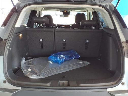 Sterling Gray Metallic 2026 Chevrolet Trailblazer LT