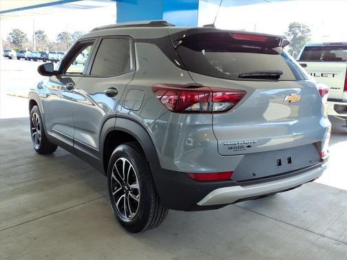Sterling Gray Metallic 2026 Chevrolet Trailblazer LT