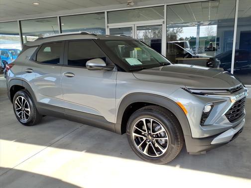 Sterling Gray Metallic 2026 Chevrolet Trailblazer LT