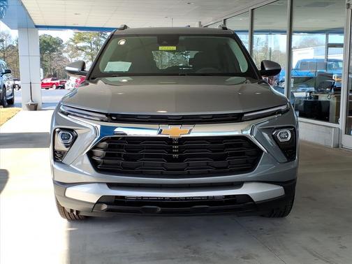 Sterling Gray Metallic 2026 Chevrolet Trailblazer LT