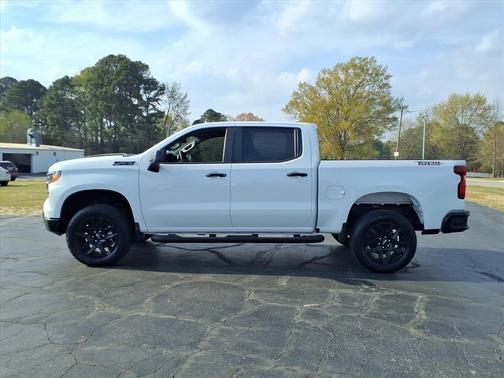 Summit White 2026 Chevrolet Silverado 1500 Custom Trail Boss