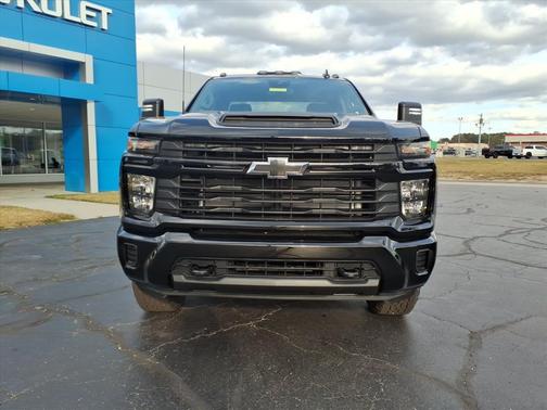 2026 Chevrolet Silverado 2500 Custom