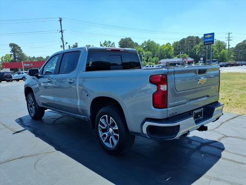 Sterling Gray Metallic 2025 Chevrolet Silverado 1500 LT