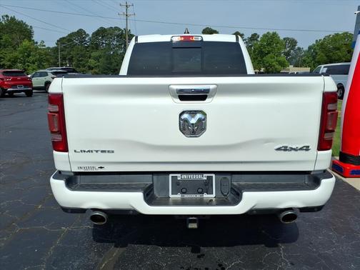 Ivory White Tri-Coat Pearlcoat 2019 RAM 1500 Limited