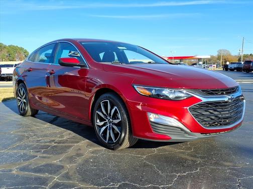 2023 Chevrolet Malibu FWD RS