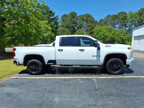 Summit White 2023 Chevrolet Silverado 2500 LTZ