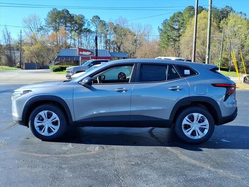 Sterling Gray Metallic 2026 Chevrolet Trax LS