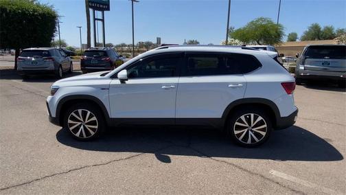 2022 Volkswagen Taos 1.5T SE