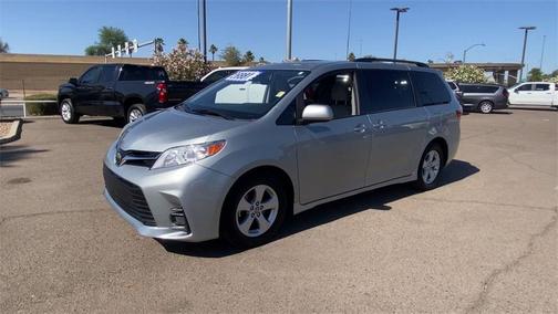 2020 Toyota Sienna LE