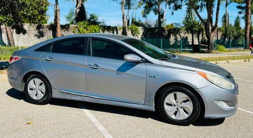 2015 Hyundai SONATA Hybrid Base