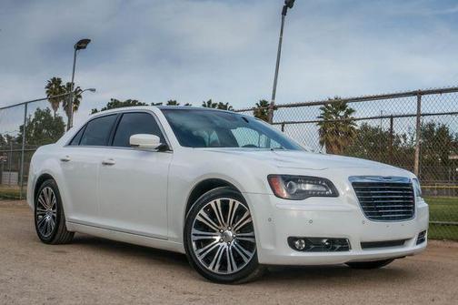 2014 Chrysler 300 S