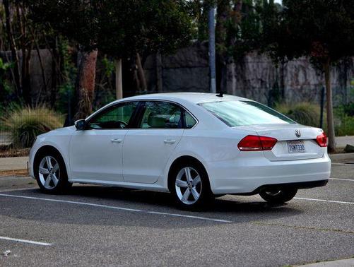 2014 Volkswagen Passat 1.8T Auto SE
