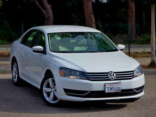 2014 Volkswagen Passat 1.8T Auto SE