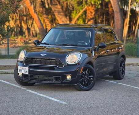 2011 MINI Cooper S Countryman Base