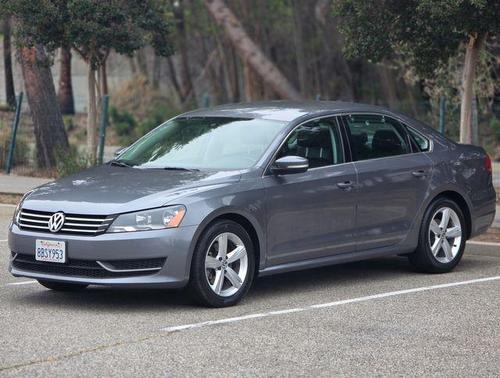 2015 Volkswagen Passat 1.8T Auto SE
