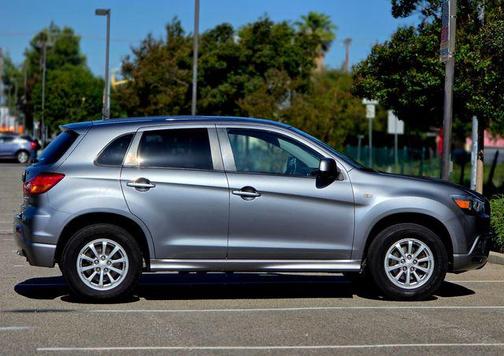 2011 Mitsubishi Outlander Sport ES