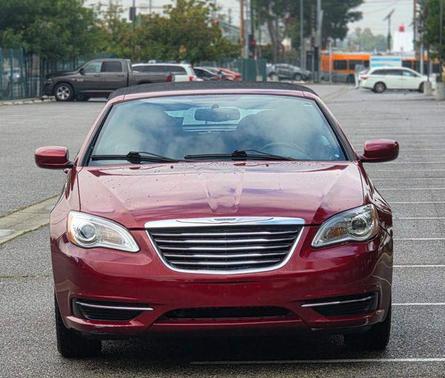 2013 Chrysler 200 Touring