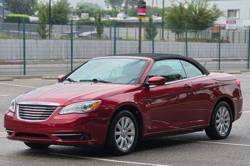 2013 Chrysler 200 Touring