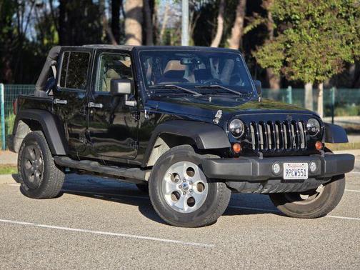 2013 Jeep Wrangler Unlimited Sahara