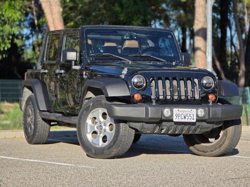 2013 Jeep Wrangler Unlimited Sahara