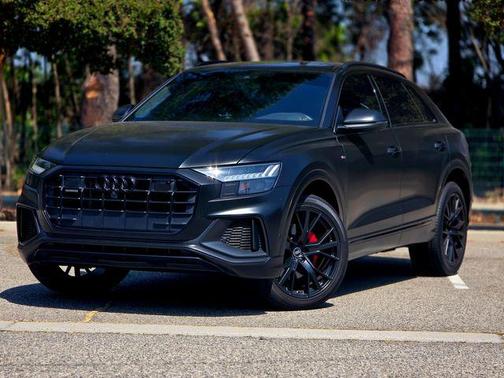 2023 Audi Q8 55 Premium Plus