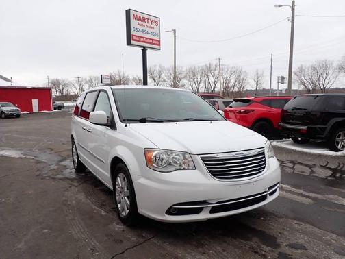 2015 Chrysler Town & Country Touring