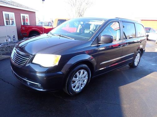 2014 Chrysler Town & Country Touring