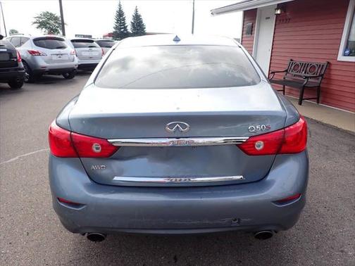 2015 INFINITI Q50 Sport