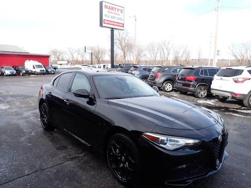 2021 Alfa Romeo Giulia Base