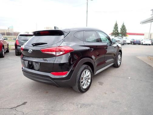 2017 Hyundai TUCSON SE Plus
