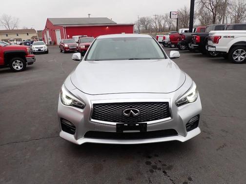 2015 INFINITI Q50 Hybrid Sport