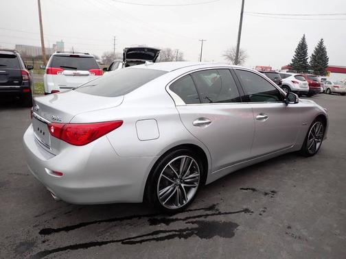 2015 INFINITI Q50 Hybrid Sport