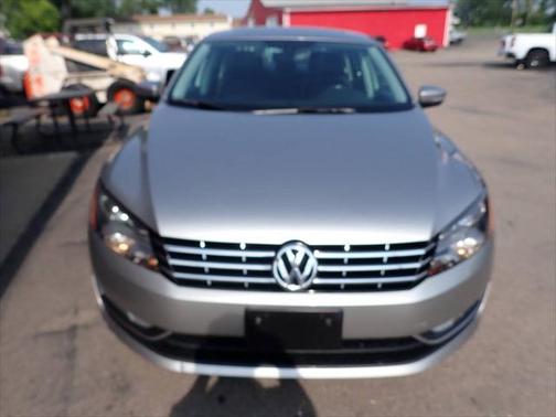 2014 Volkswagen Passat 2.0L TDI DSG SE w/Sunroof