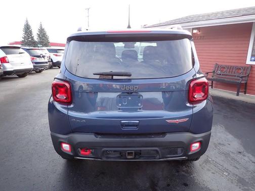 2021 Jeep Renegade Trailhawk