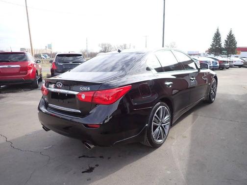 Black 2016 INFINITI Q50 3.0t Sport