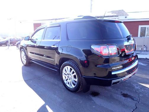 2016 GMC Acadia Denali