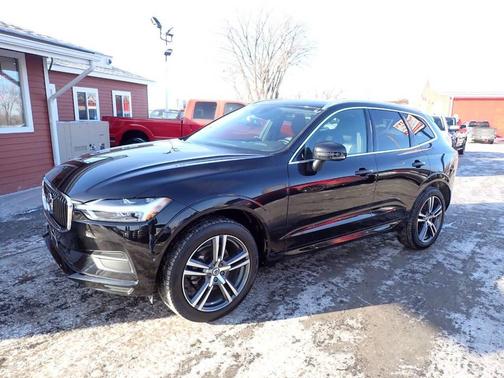 2019 Volvo XC60 T5 Momentum