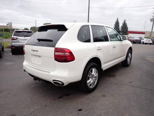 Off White 2008 Porsche Cayenne Cayenne